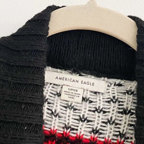 American Eagle Fair Isle Holiday Mock Neck Boxy Sweater - Picture 4 of 5